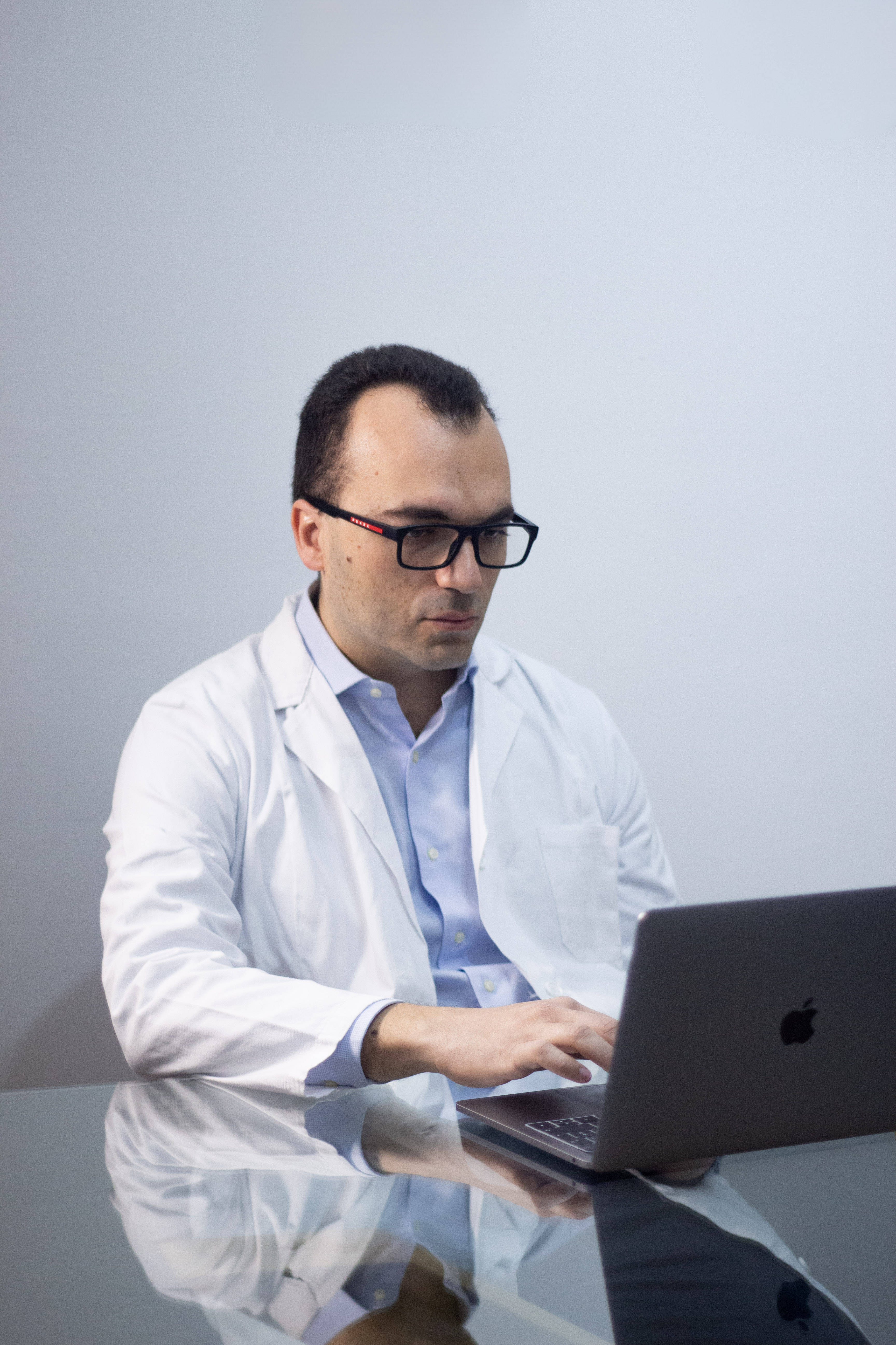 Dr. Ronchetti al lavoro